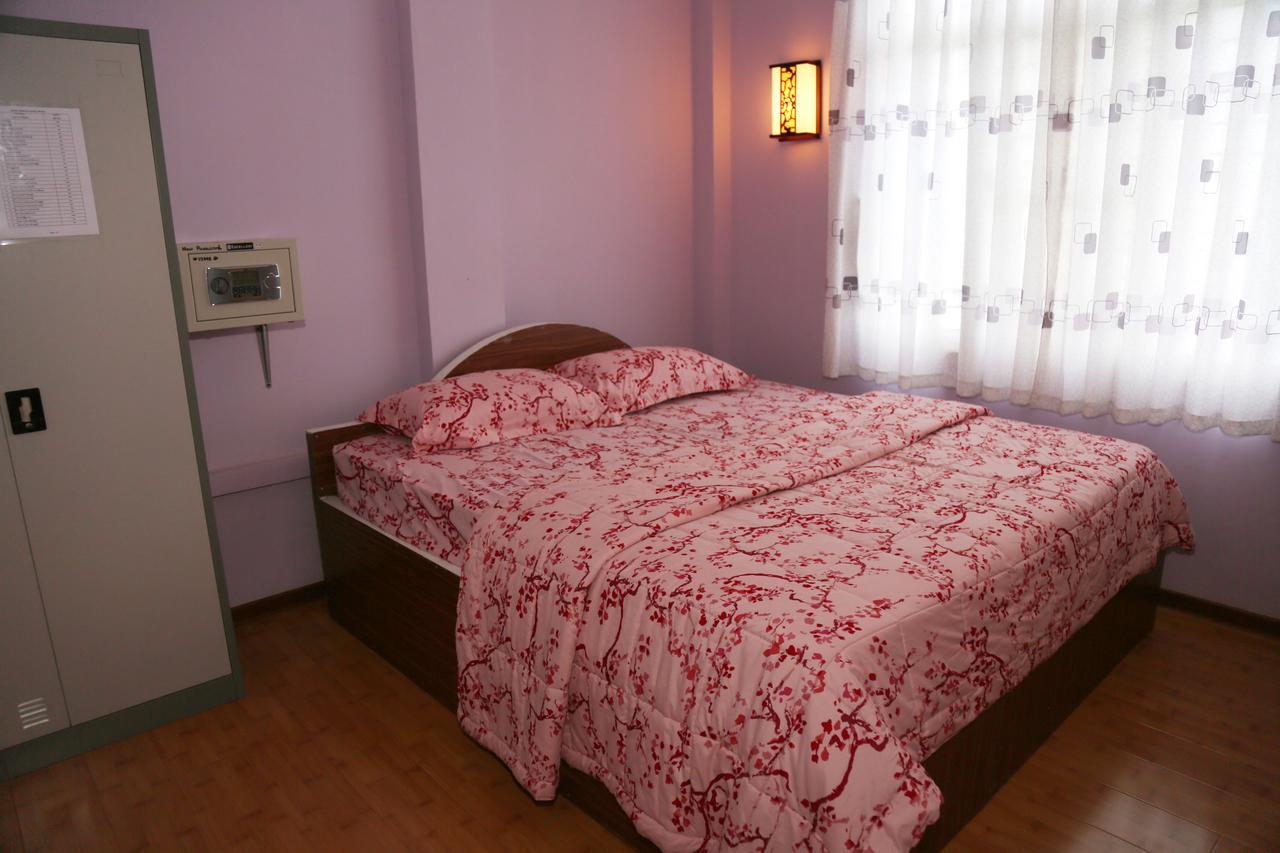 Winner Residence Yangon Bagian luar foto
