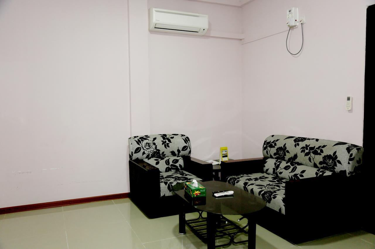 Winner Residence Yangon Bagian luar foto